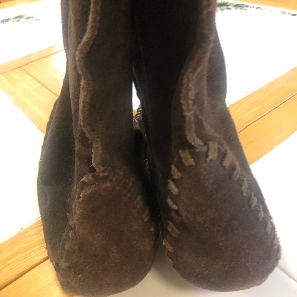 Moccasin style boots - Picture 3 of 7